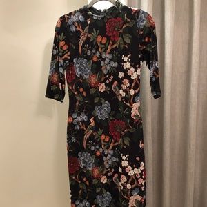 Alice + Olivia Delora Floral Dress